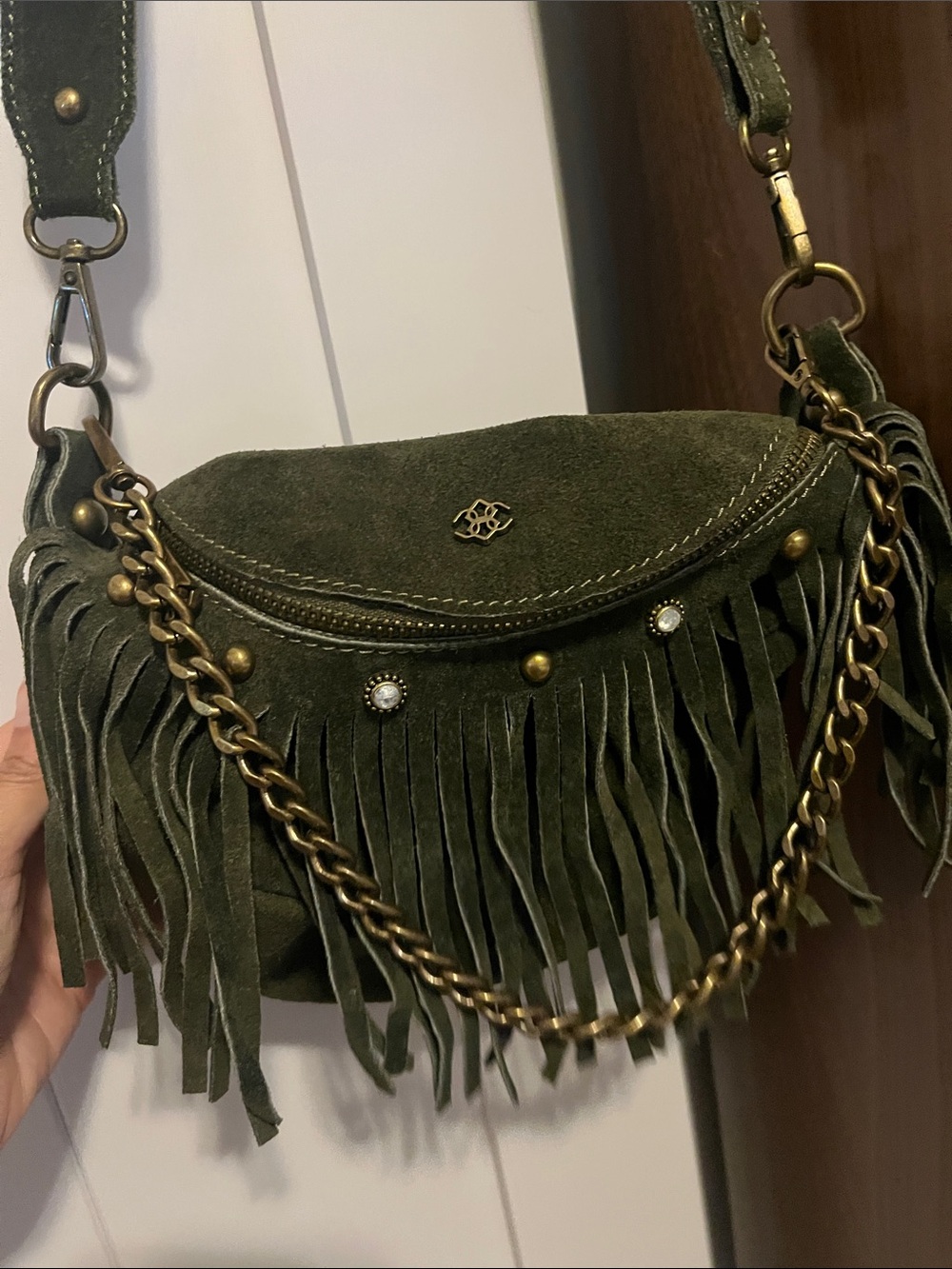 Vera Pelle Olive Green Suede Fringe Crossbody with Chain - Picture 4 of 8
